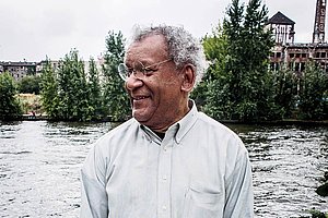 Anthony Braxton gestaltet Räume lebendiger und vernetzter Musik, Foto: Peter Gannushkin