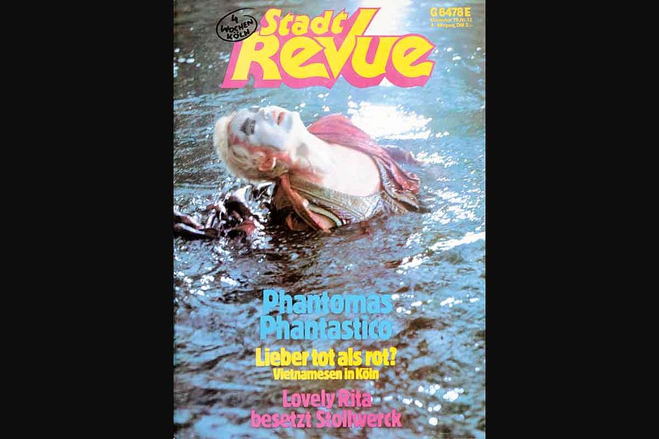 Dezember 1979 Das Schauspiel veröffentlicht bei uns ein 16-seitiges Insert anlässlich der Inszenierung von Thomas Braschs »Lovely Rita« im besetzten Stollwerck — die Szene steht Kopf: zu große Nähe zur Stadt wird uns vorgeworfen, Ausverkauf und gieriges Abgreifen von Anzeigen.