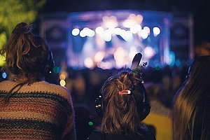 Endlich keine Falschsinger, die stören: Das Funkkopfhörer-Festival At The B-Sites
