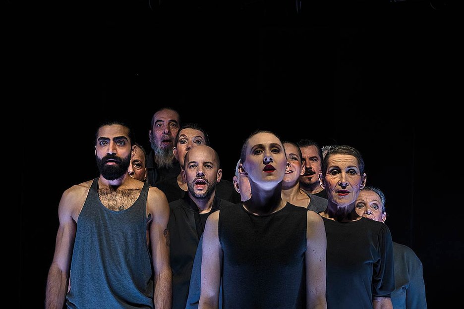 Foto: Jürgen Brinkmann Suchen nach der Bühnenwahrheit: das A.TONAL.THEATER; Foto: Jürgen Brinkmann
