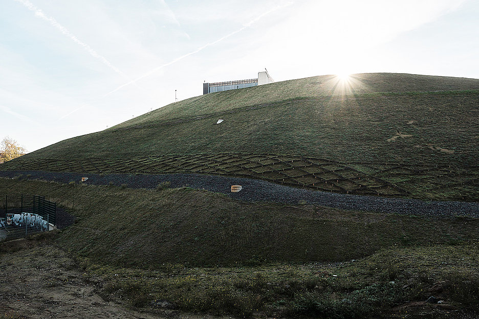 Foto: Thomas Schäkel / Stadtrevue Der Kalkberg den KalkerInnen!