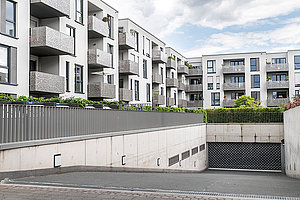 Oben wohnen Menschen, unten ihre Autos: Tiefgarage im Clouth-Quartier in Nippes