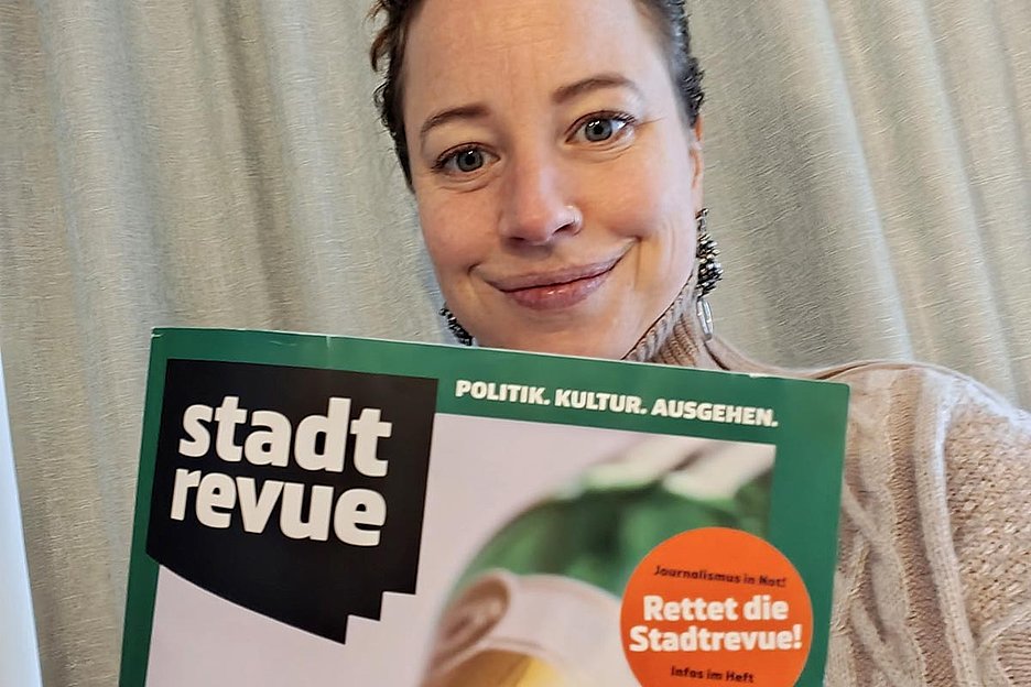 Foto: privat Ich liebe den Tageskalender! Seit wir die Stadtrevue abonniert haben, sind wir schon einige Male zu Konzerten und Co. gegangen, auf die wir ohne den Kalender nicht gekommen wären. Außerdem ist es schön, lokalpolitisch up to date zu bleiben. Hannah Schm