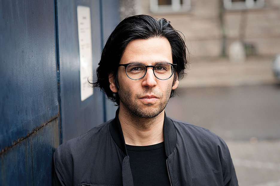 Familiengeschichtenerzähler: Deniz Utlu, Foto: Heike Steinweg