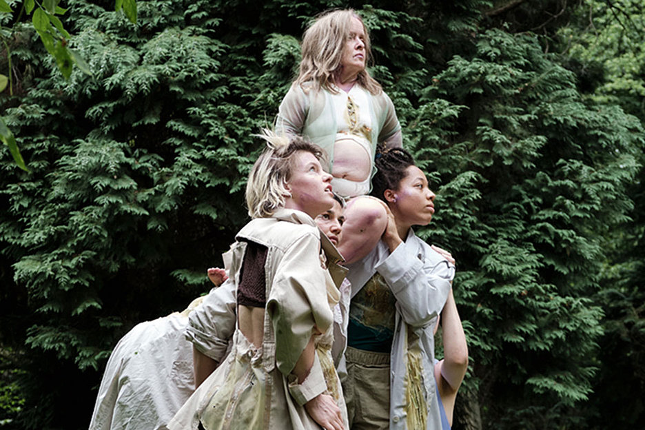 © Daniel Claus Herrmann, Kunstverein Malkasten Düsseldorf, 2023 Tanzoper »creature freedom as utopia — ark« © Daniel Claus Herrmann, Kunstverein Malkasten Düsseldorf, 2023