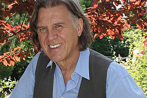 Literaturpreisprämiertes Lächeln: Norbert Scheuer