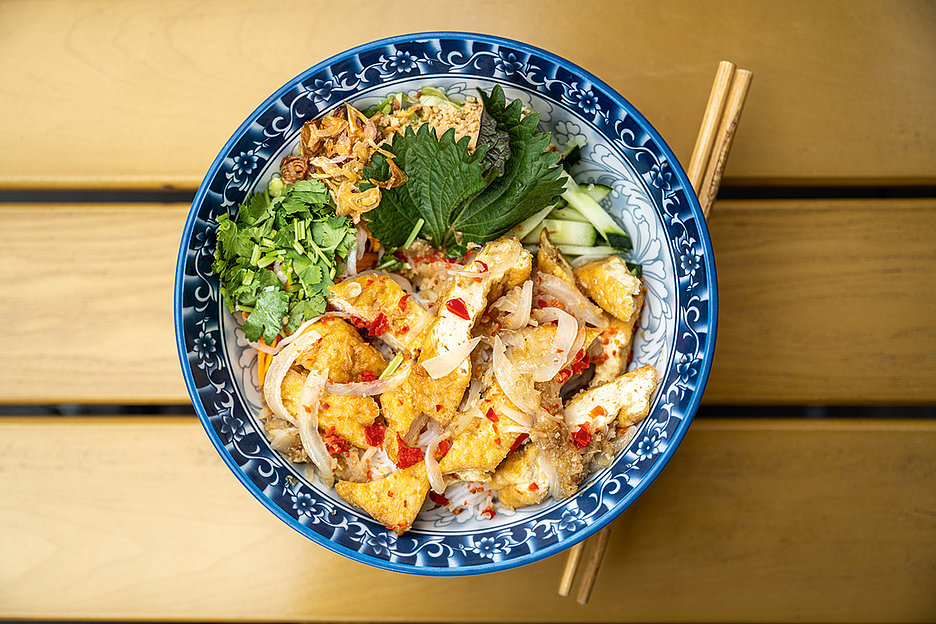 Ideale Mahlzeit bei heißem Wetter: Bún bò Nam Bô Foto: Dörthe Boxberg