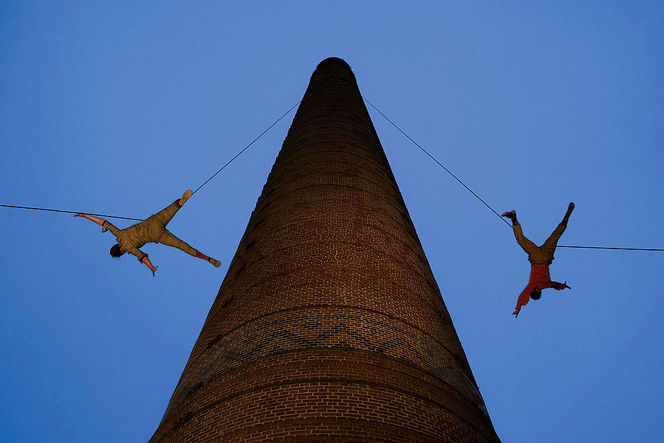 © VdK Flugtheater am Heizkraftwerk: Angels Aerials macht Vertical Dance © VdK