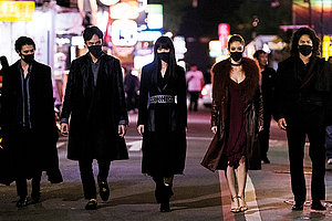 »Dead and Beautiful«: Auf der Suche nach der toten Zeit