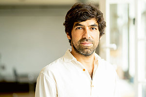 Wo sind die Spuren des Kolonialismus? Onur Erdur, Foto: Christoph Bombart