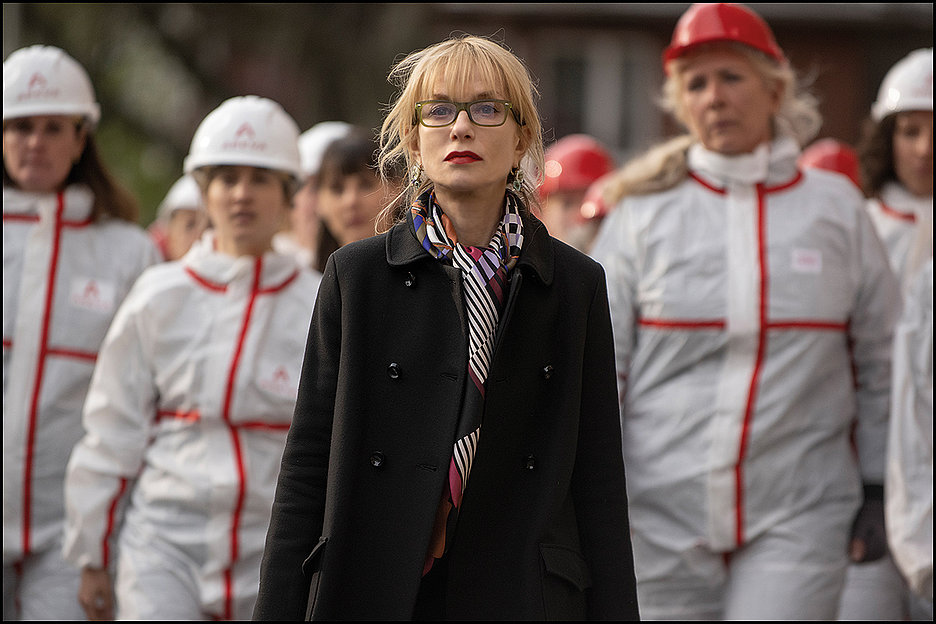 Lippenstift als Waffe im Arbeitskampf: Isabelle Huppert als Maureen Kearney © Guy+Ferrandis /LeBureauFilms /Heimatfilm