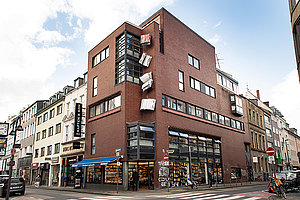 Plus mit Minusstunden: Hauptsitz von Walther König an der Ehrenstraße