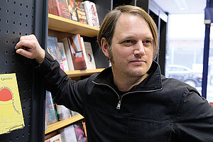 Blickt ins Abseitige: Gerrit Völker, Foto: Maternus