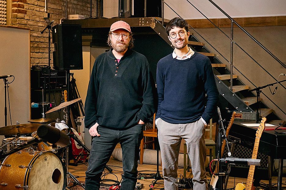 Foto: Thomas Schäkel / Stadtrevue Ja, genau, wir sind die Musiker, um die es geht: Francesco Wilking (links) und Christopher Annen