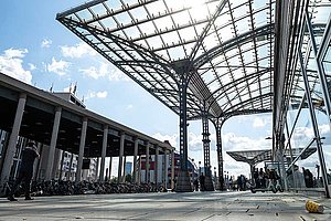 Drehkreuz für Touristenbusse? Rückseite des Hauptbahnhofs
