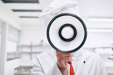 Gastro-Marketing: Die Einführung des Megafons in die Spitzenküche  Foto: Thomas Schäkel