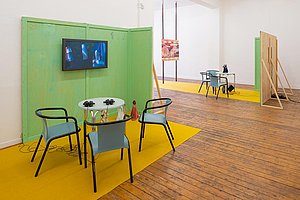 Teil der Installation werden: Ani Schulze, The Convent of Pleasure — Ticking Time, 2024  Courtesy: Die Künstlerin; Foto: Bernhard Adams