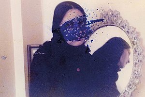 Privat und politisch: »I Am Trying to Remember« von Pegah Ahangarani