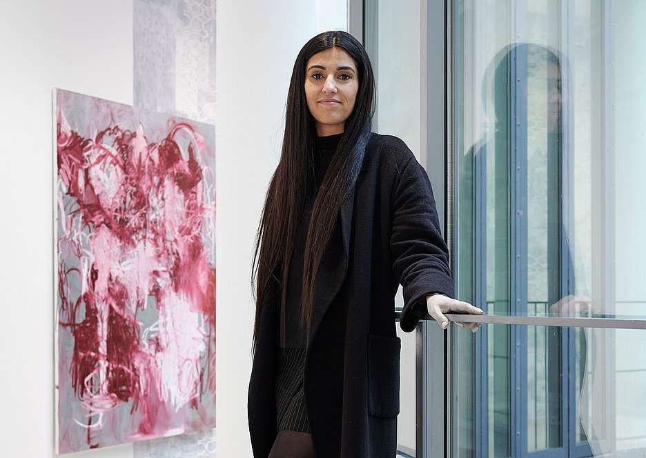 Foto: Mareike Tocha Melike Kara in ihrer Ausstellung »Shallow Lakes«, Anfang des Jahres in der Frankfurter Kunsthalle Schirn, courtesy: Melike Kara, Schirn Kunsthalle Frankfurt, Jan Kaps/Köln. Foto: Mareike Tocha