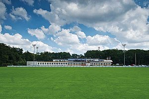 Aus Tradition an heiklem Standort: das Geißbockheim im Äußeren Grüngürtel