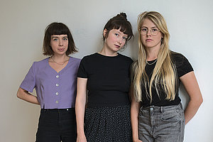 Noch nicht am Ziel: Die Kollektivistinnen Lena M, Nâsca und Leonie Savalas   Foto: DIANA