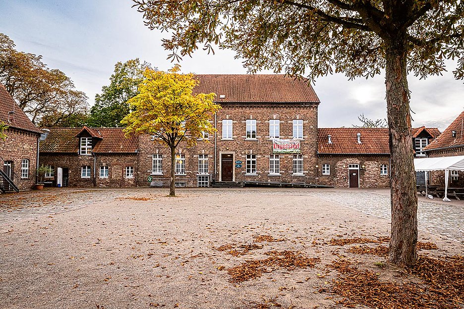 Treffpunkt für alle im Veedel und darüber hinaus: Engelshof in Westhoven 