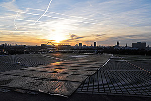 30 Millionen für einen unbezahlbaren Ausblick: Sonnenuntergang auf dem Kalkberg, Foto: Manfred Wegener