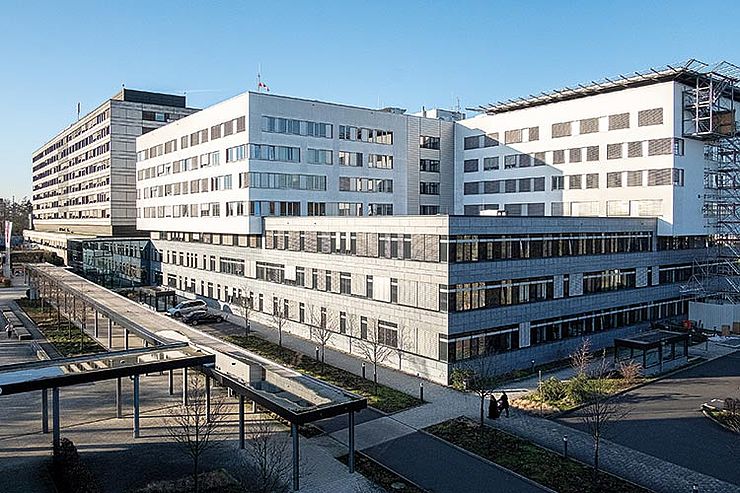 Hochspezialisiert, aber verschuldet: Krankenhaus Merheim