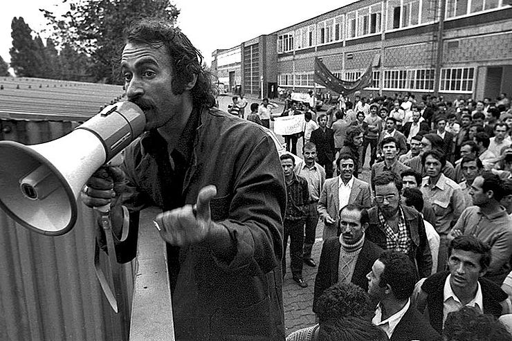 Kämpfer gegen rassistische Ausbeutung: Baha Targün beim Ford-Streik 1973 | Foto: Gernot Huber