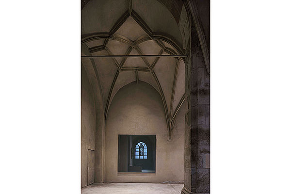 Gerhard Richter, »Grauer Spiegel« in Sankt Peter, Foto © Chris Franken,  Kunst-Station Sankt Peter Köln 2021