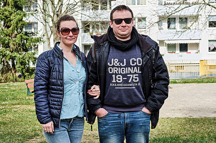 Alexandra und Yuriy  Denysenko, Seeberg »Wir sind vor zwanzig ­Jahren als »jüdische Kontingentflüchtlinge« aus Odessa nach Köln gekommen. Von zunehmenden Spannungen in der Community merken wir nicht viel. Wir sind sehr damit beschäftigt, unseren 