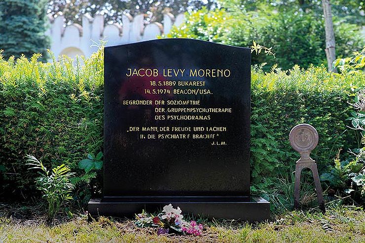 Ehrenhalber gewidmet: Morenos Grab im Urnenhain in Wien, © Wikimedia Commons