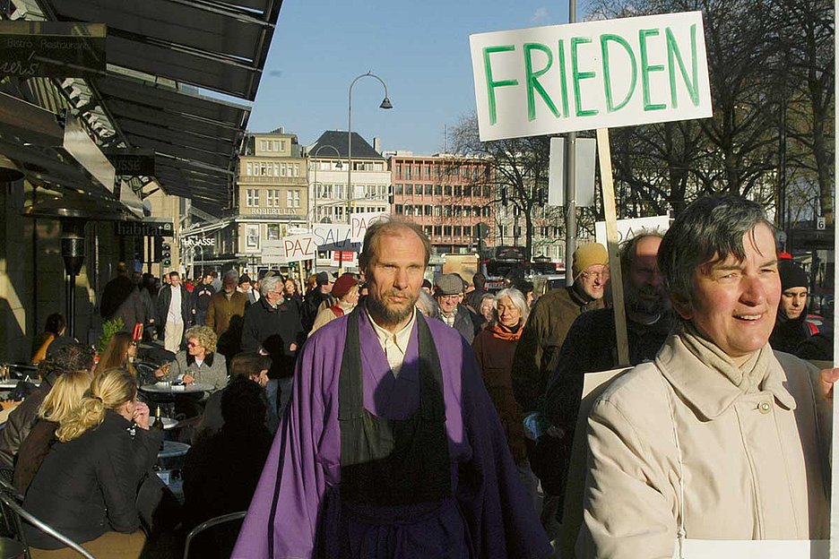 Rückblickend gerade zu handzahm: Kölner Friedensdemo in den 1980er Jahren