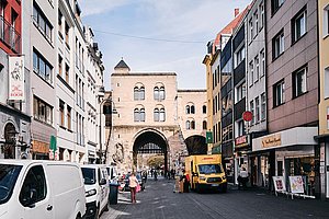 »So ein Gebäude nutzen zu dürfen, ist ein Privileg«: Offene Jazzhausschule in der Eigelsteintorburg