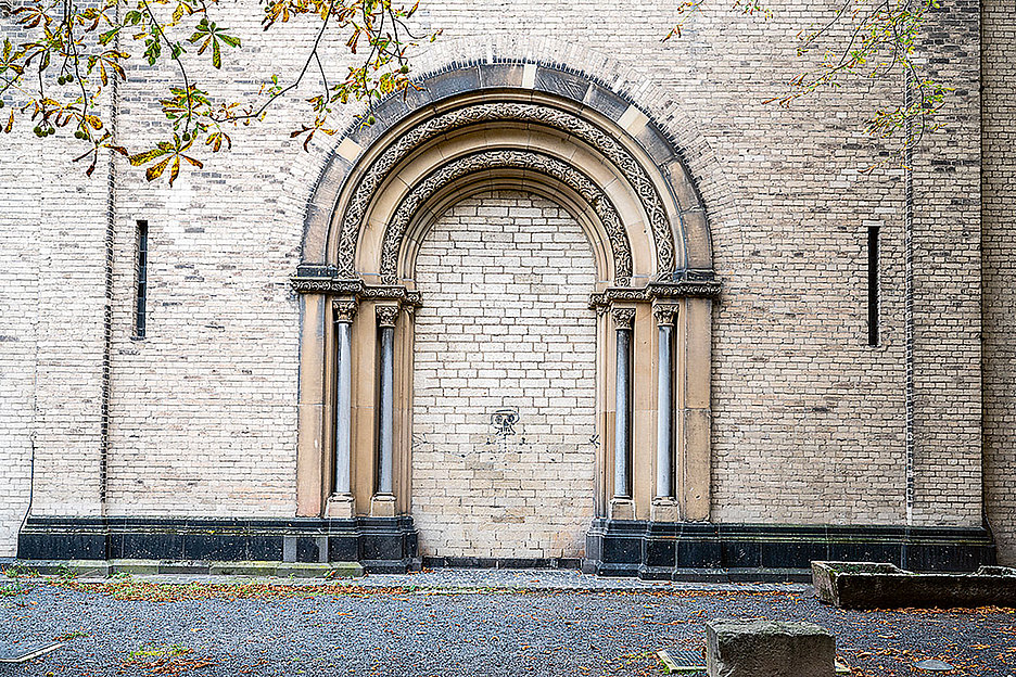 Foto: Dörthe Boxberg / Stadtrevue Ganze Arbeit geleistet: Harald Naegelis »Skelett«