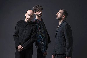 Haben  einen guten Draht zu sich selbst: Gernot Bronsert, Sascha Ring und Sebastian Szary,  Foto: Birgit Kaulfuß