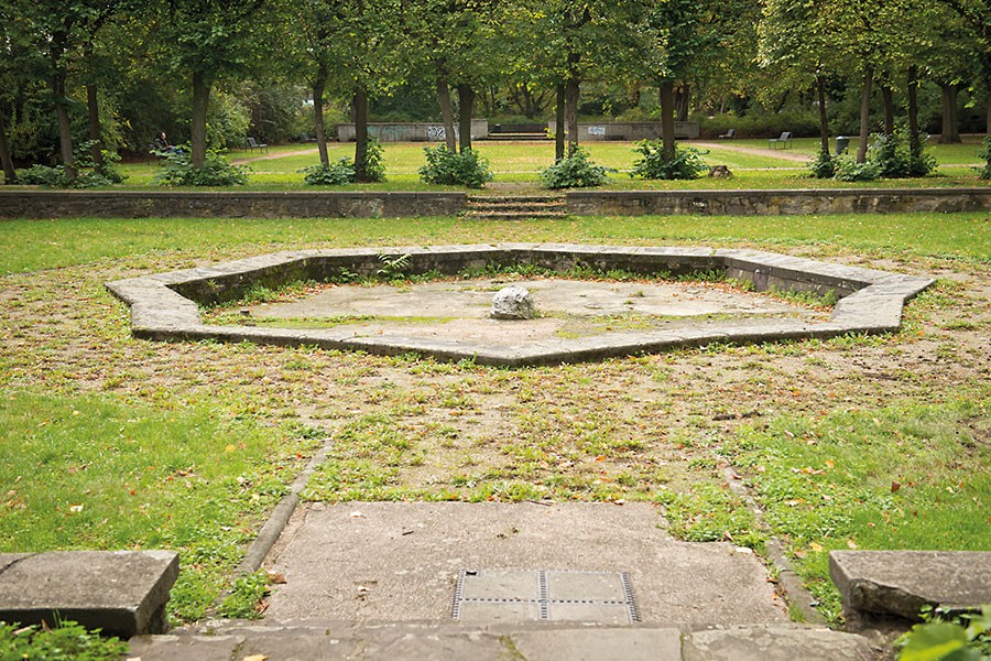 Foto: Dörthe Boxberg Wo sind die Bären? Kleine Alhambra im Inneren Grüngürtel