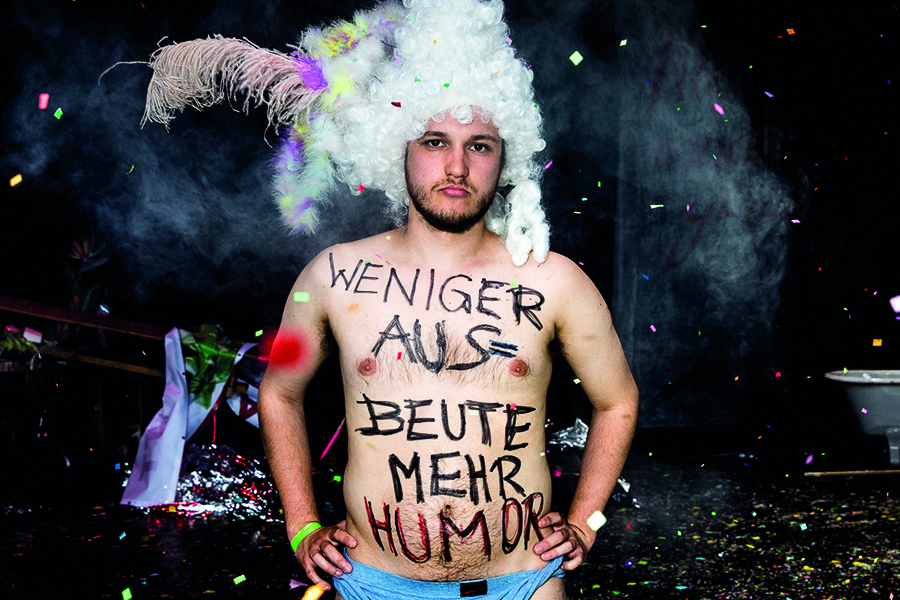 Bauch raus zum Protest: Ensemble-Netzwerk