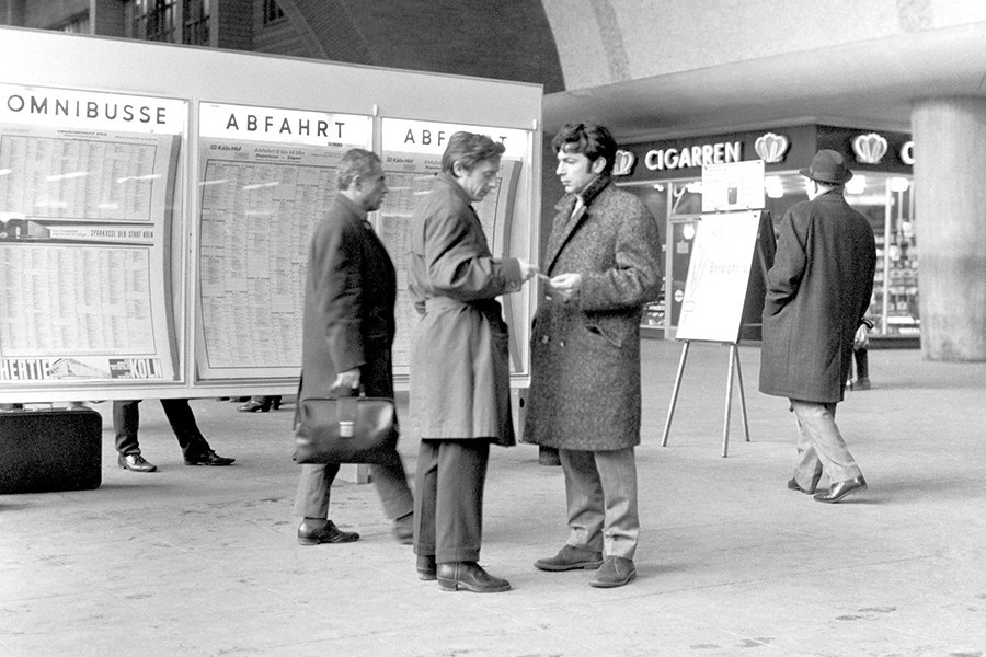 Ankunft von Gastarbeitern unerwünscht? »Der Unfall« von Peter Beauvais