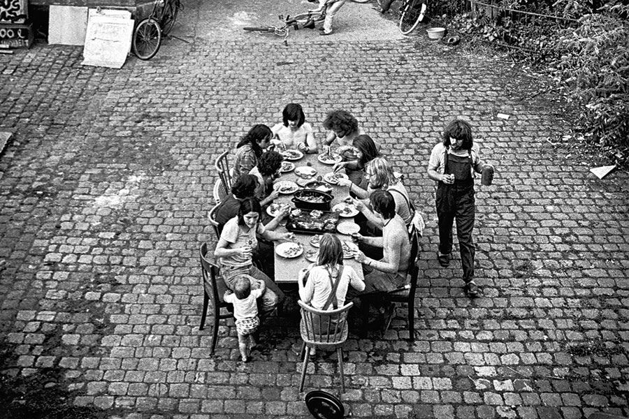 Fotos: Gernot Huber Hofleben in der Stadt: Hausbesetzung des SSK in Ehrenfeld 1977