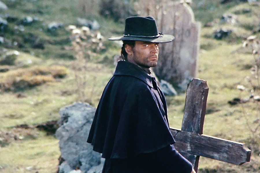 Terence Hill sieht schwarz: »Django und die Bande der Gehenkten«