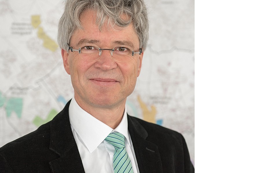 Foto: Dörthe Boxberg Kölns Beigeordneter für Soziales, Umwelt, Gesundheit und Wohnen. Er wurde auf Vorschlag der Grünen gewählt. Rau hat sich, konträr zur offiziellen Verwaltungsmeinung, mehrmals für Fahrverbote und eine City-Maut ausgesprochen