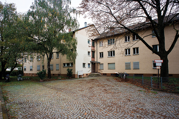 Foto: Dörthe Boxberg Bezugsfertig sieht anders aus: Ersatzgebäude für das OMZ in Deutz, Foto: Dörthe Boxberg