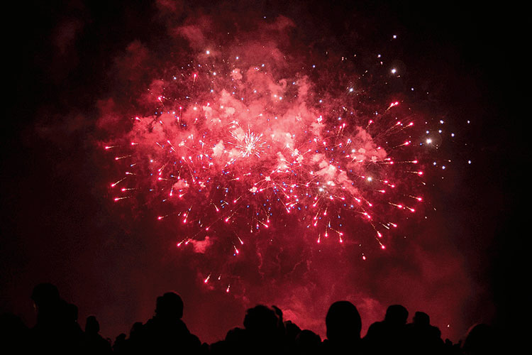 Foto: Pixabay Klimanotstand, was ist das? Die Kölner Politik will einstimmig weiterböllern