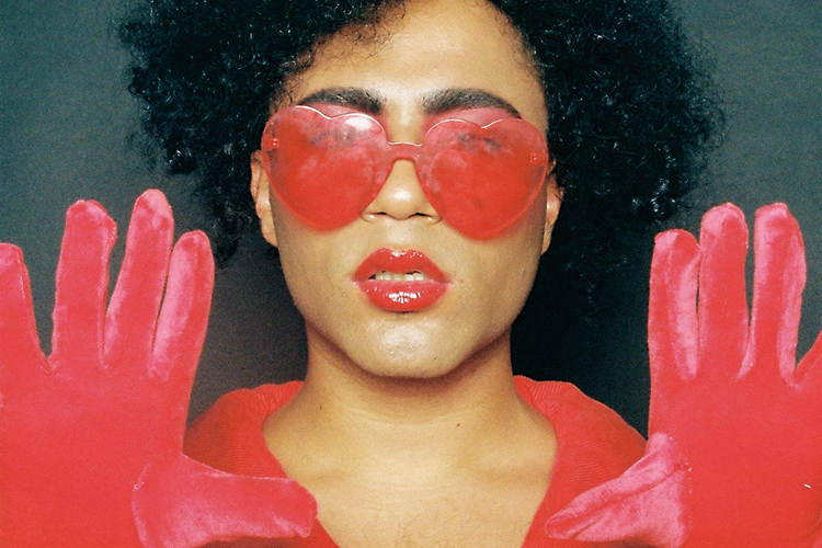 Foto: Poppy Marriott Blick-Kontakt: Travis Alabanza, Foto: Poppy Marriott