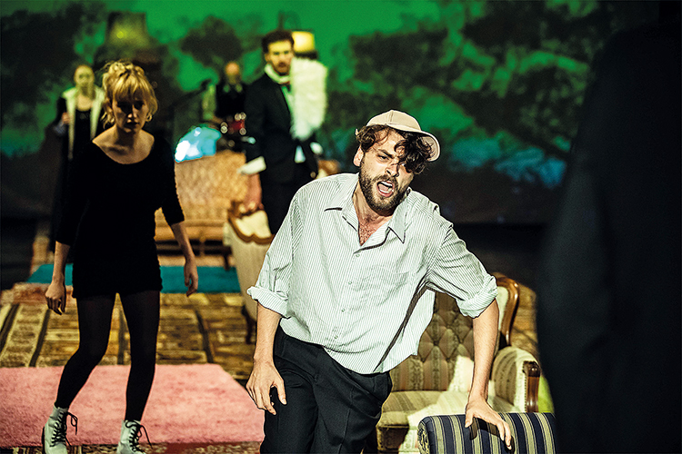 Keine Pause im Meinungskampf: Corona-Hysterie im Theater der Keller