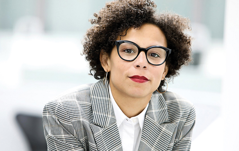 Der Utopie verpflichtet: Julia Wissert am Theater Dortmund, Foto: Birgit Hupfeld