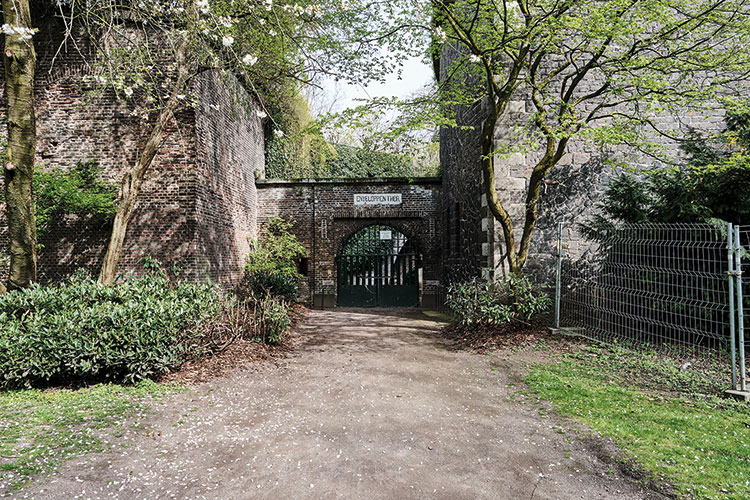 Foto: Thomas Schäkel / Stadtrevue Remmidemmi im Rosengarten: Fort X im Grüngürtel