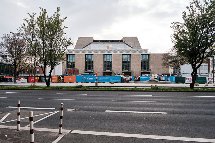 Foto: Thomas Schäkel / Stadtrevue »System vagabundierender Nichtverantwortung«: Schauspiel und Oper am Offenbachplatz