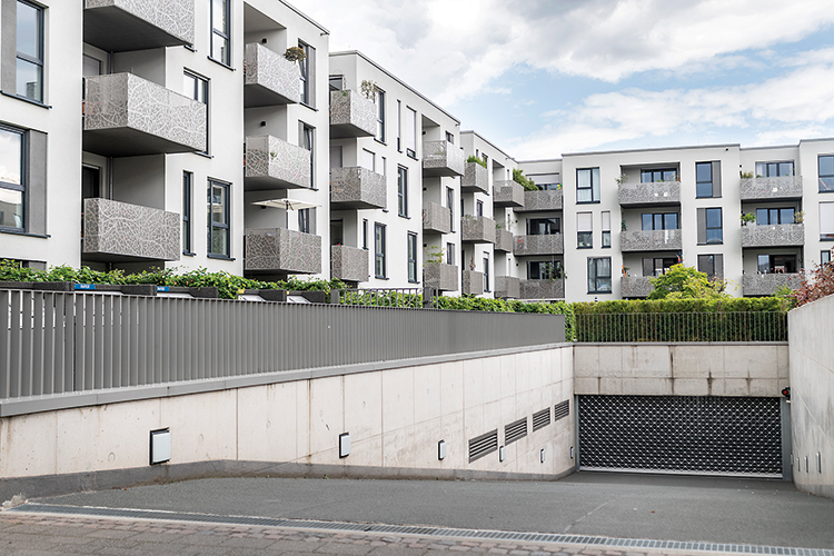 Oben wohnen Menschen, unten ihre Autos: Tiefgarage im Clouth-Quartier in Nippes